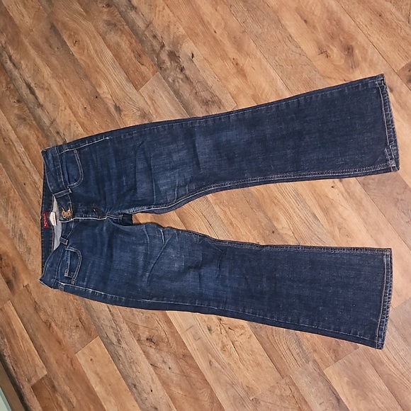 👖LEVI'S SLENDER BOOTCUT 526 JEANS👖 - Picture 1 of 9